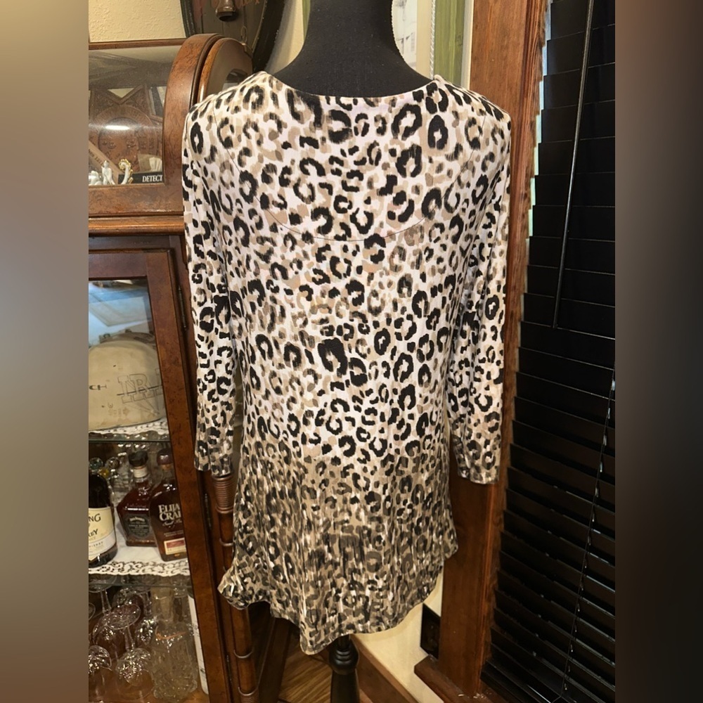 Ruby Rd. Leopard Animal Print Embellished Neckline Mini Dress Tunic Size S - Picture 4 of 7